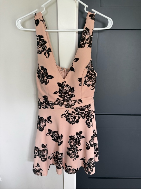 Trixxi Dresses & Skirts - Trixxi Pink Floral Mini Dress with Black Print
